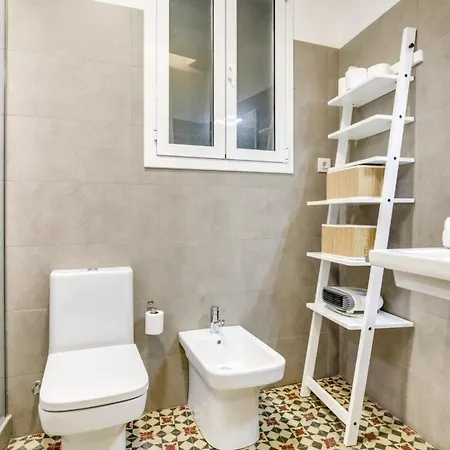 Design 1 Bedroom Apartment Near Plaza Espana Barcelona Exterior photo